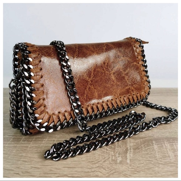 ShopEvelynne Other - Kylie Italian Leather Chain Shoulder Fabulous Bag